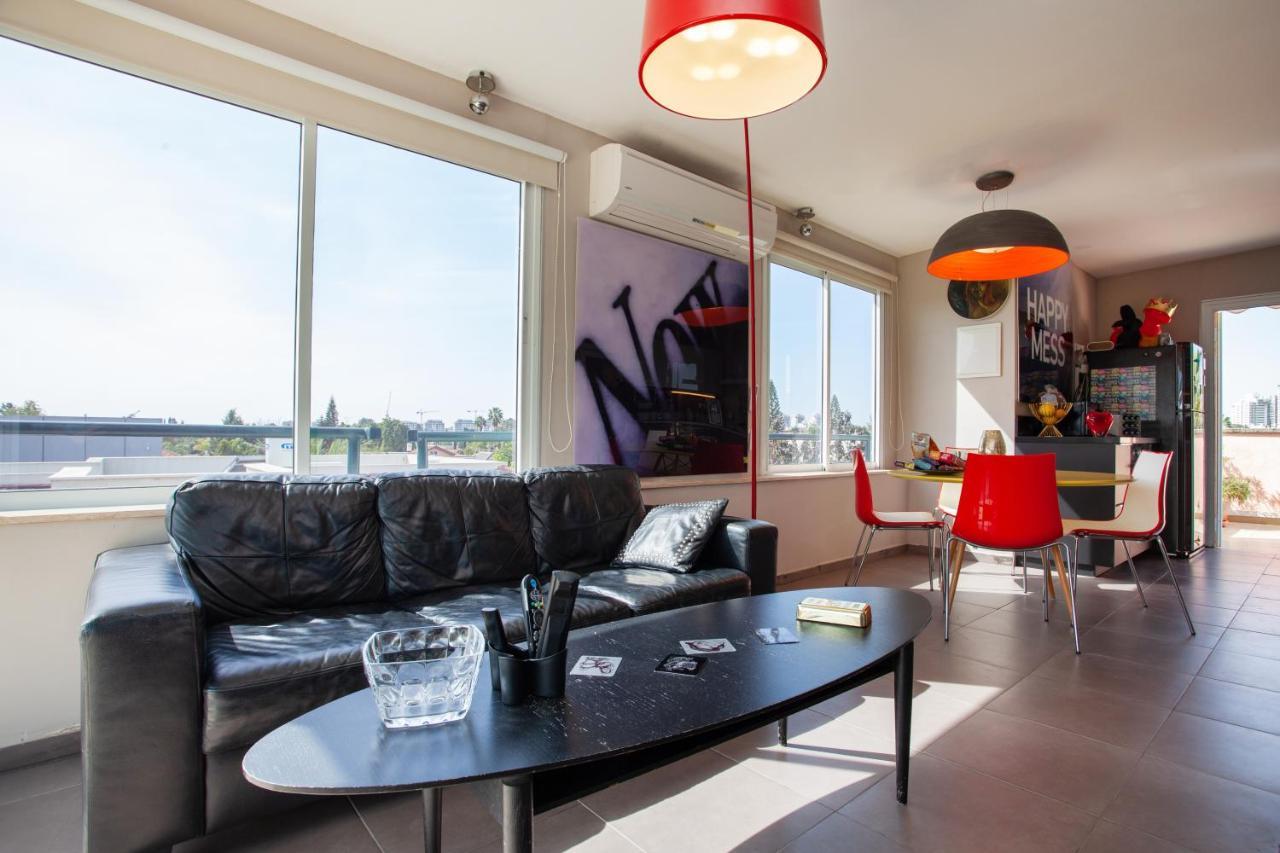 Chrysler Residence Ganne Tiqwa Extérieur photo